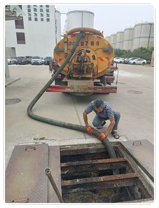 西林隔油池清掏