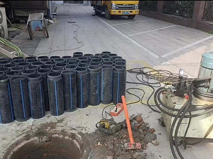 西林PE置换管厂家 DN315置换管 非开挖管短管置换